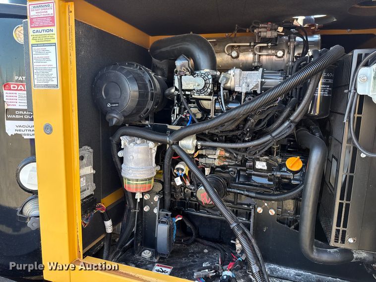 image for item EG8900 2022 Vermeer LP873SDT 