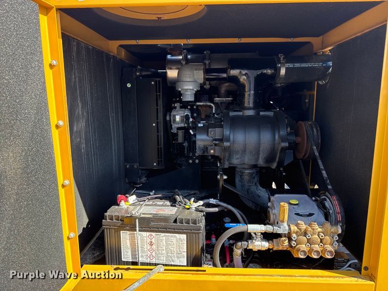 image for item EG8900 2022 Vermeer LP873SDT 