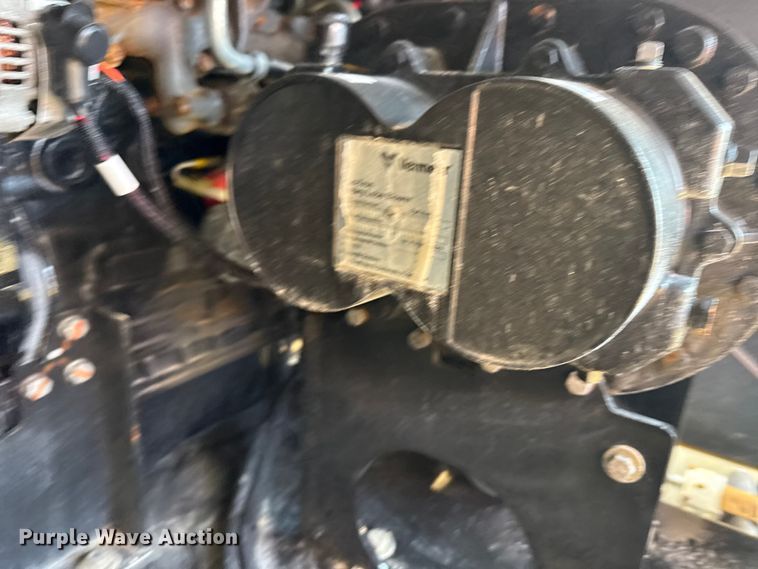 image for item EG8900 2022 Vermeer LP873SDT 