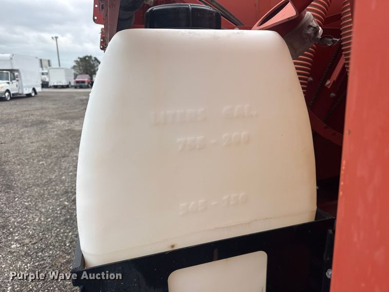 image for item EG8934 2009 Ditch Witch FX60 vacuum excavator