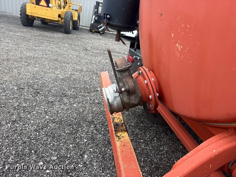 image for item EG8934 2009 Ditch Witch FX60 vacuum excavator