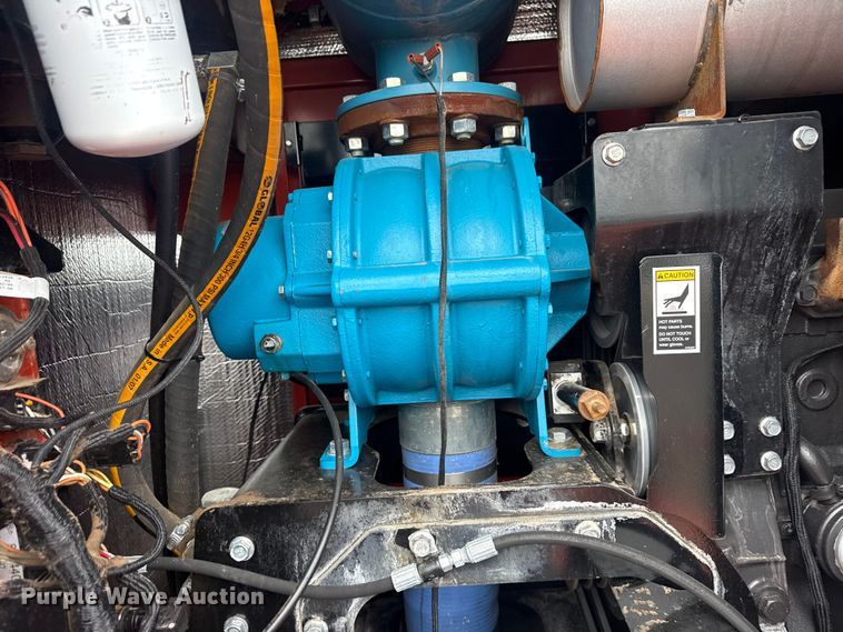 image for item EG8934 2009 Ditch Witch FX60 vacuum excavator