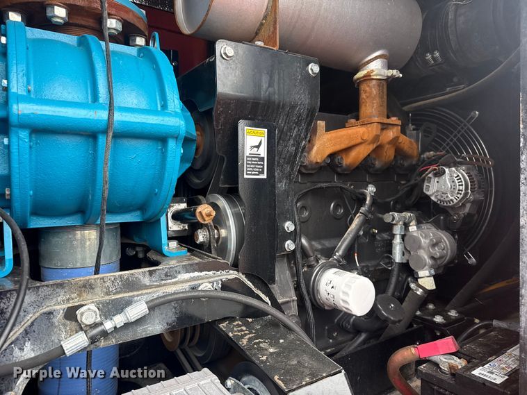 image for item EG8934 2009 Ditch Witch FX60 vacuum excavator