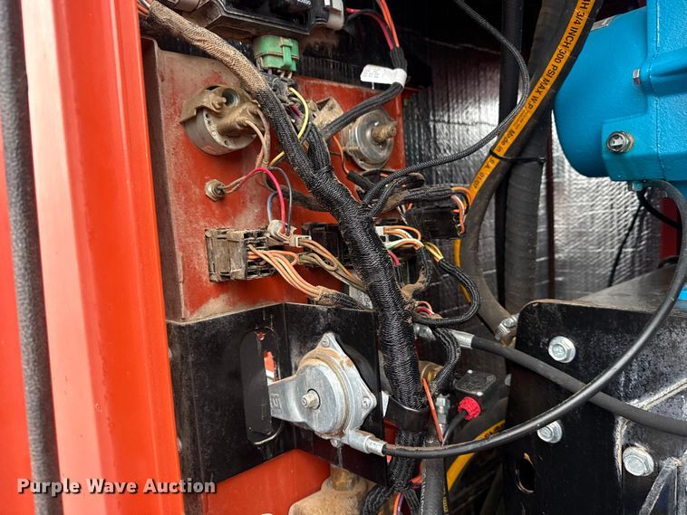 image for item EG8934 2009 Ditch Witch FX60 vacuum excavator