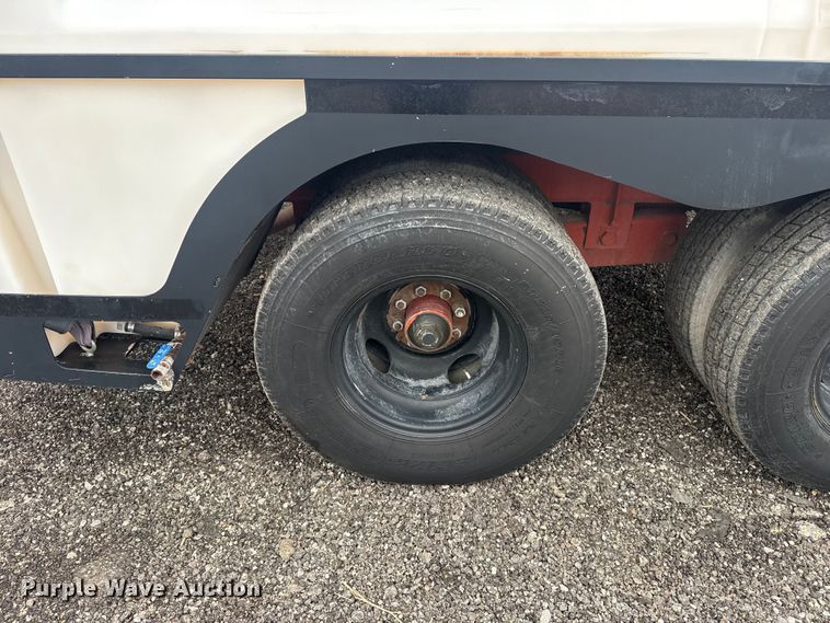 image for item EG8934 2009 Ditch Witch FX60 vacuum excavator