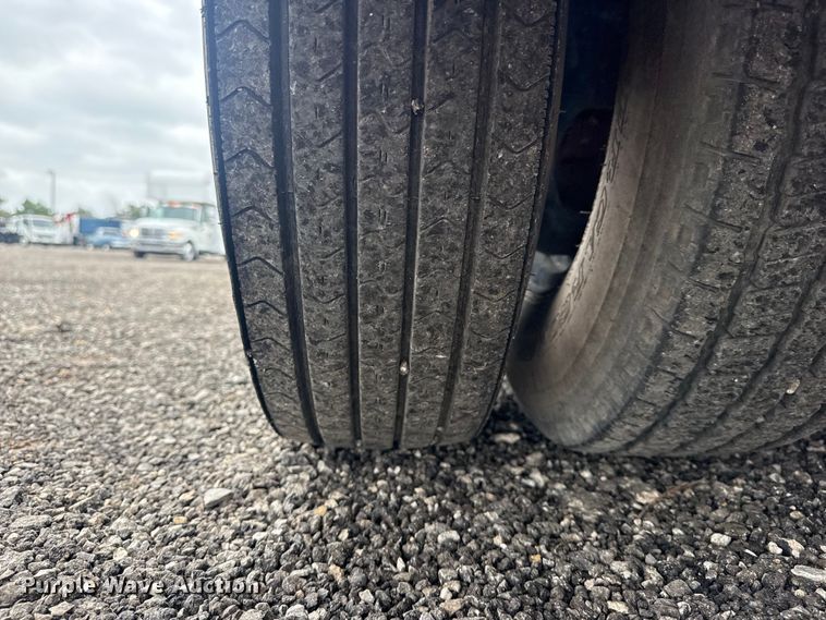 image for item EG8934 2009 Ditch Witch FX60 vacuum excavator