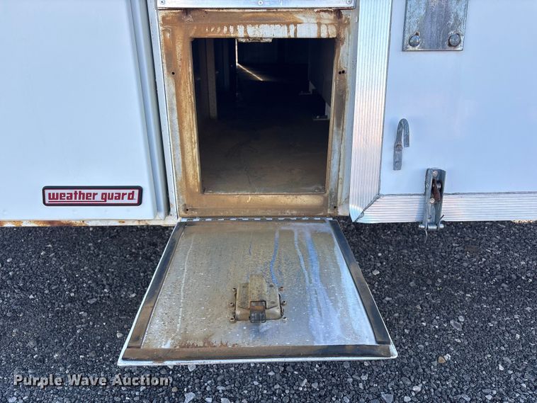 image for item EG8945 2017 Great Dane CLA-1214-01336 dry van trailer with Gulfgate oil purification system