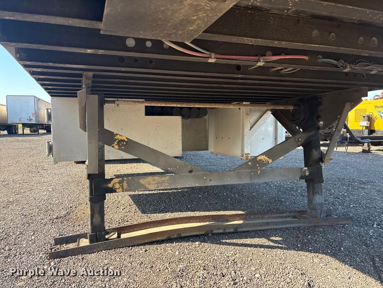 image for item EG8945 2017 Great Dane CLA-1214-01336 dry van trailer with Gulfgate oil purification system