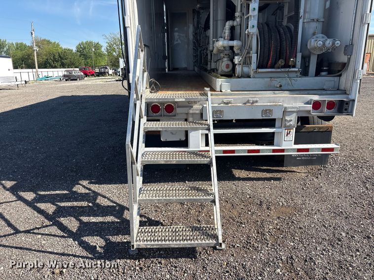 image for item EG8945 2017 Great Dane CLA-1214-01336 dry van trailer with Gulfgate oil purification system