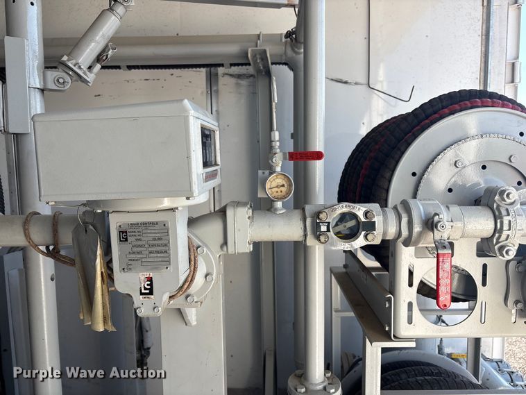 image for item EG8945 2017 Great Dane CLA-1214-01336 dry van trailer with Gulfgate oil purification system