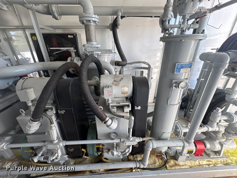 image for item EG8945 2017 Great Dane CLA-1214-01336 dry van trailer with Gulfgate oil purification system