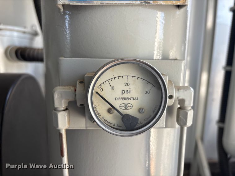 image for item EG8945 2017 Great Dane CLA-1214-01336 dry van trailer with Gulfgate oil purification system