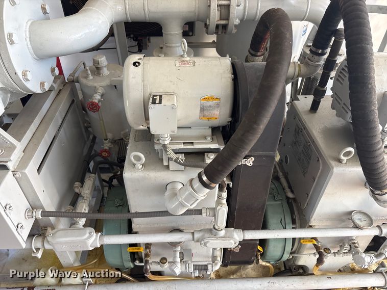 image for item EG8945 2017 Great Dane CLA-1214-01336 dry van trailer with Gulfgate oil purification system