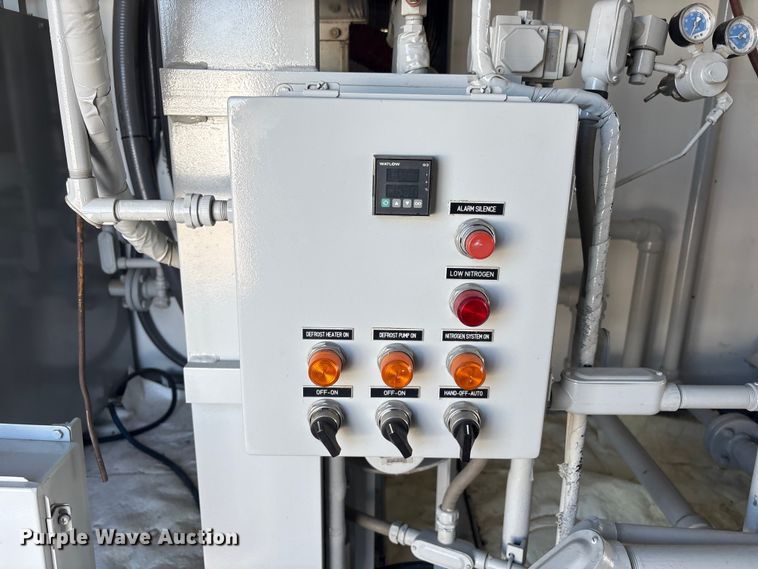 image for item EG8945 2017 Great Dane CLA-1214-01336 dry van trailer with Gulfgate oil purification system