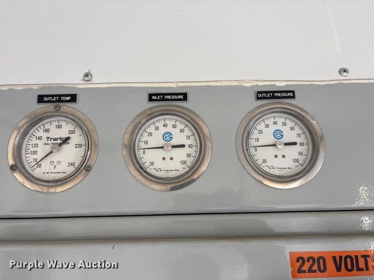 image for item EG8945 2017 Great Dane CLA-1214-01336 dry van trailer with Gulfgate oil purification system