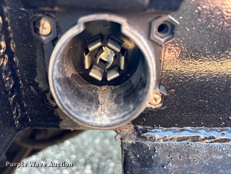 image for item EG8946 2022 Chevrolet Silverado 5500HD flatbed truck