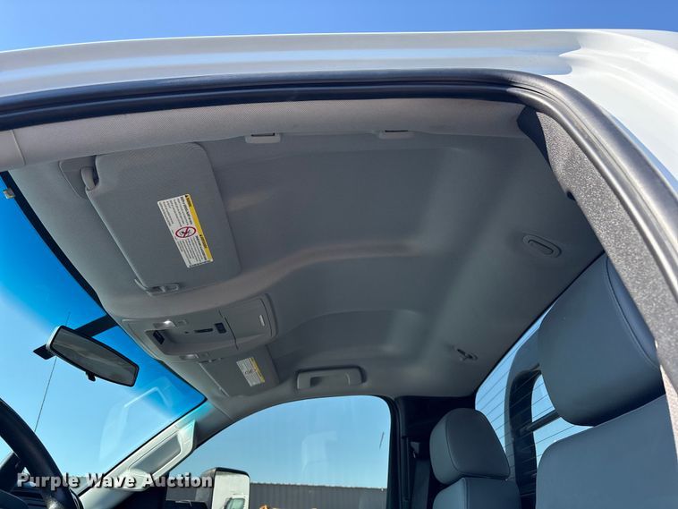 image for item EG8946 2022 Chevrolet Silverado 5500HD flatbed truck