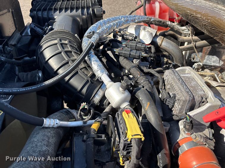 image for item EG8946 2022 Chevrolet Silverado 5500HD flatbed truck