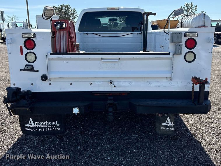 image for item EG8947 2012 Ford F450 Super Duty XL Ext. Cab utility / service truck