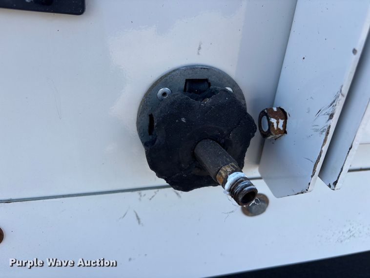 image for item EG8947 2012 Ford F450 Super Duty XL Ext. Cab utility / service truck