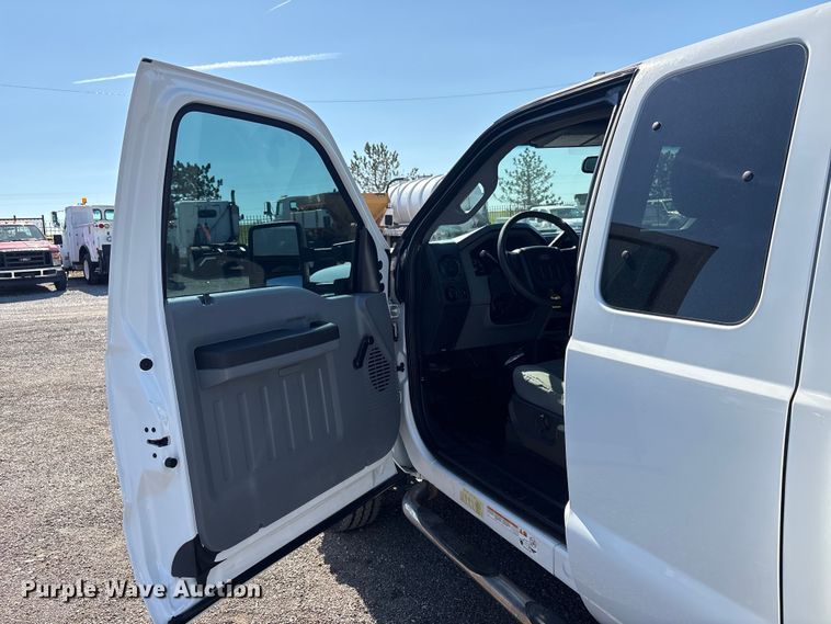 image for item EG8947 2012 Ford F450 Super Duty XL Ext. Cab utility / service truck