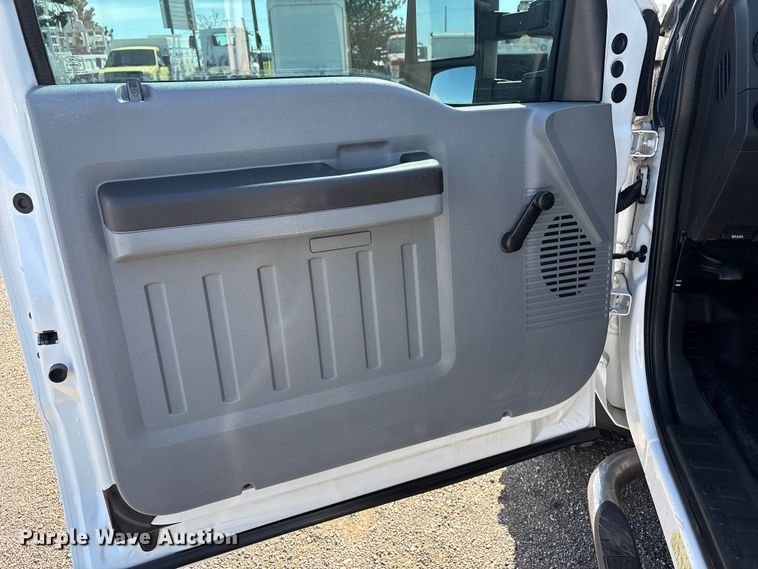 image for item EG8947 2012 Ford F450 Super Duty XL Ext. Cab utility / service truck