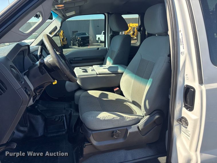 image for item EG8947 2012 Ford F450 Super Duty XL Ext. Cab utility / service truck