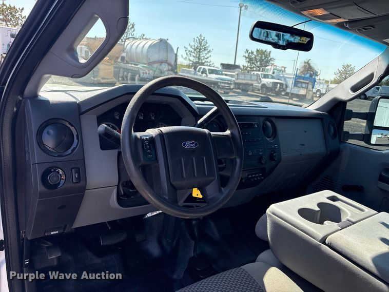 image for item EG8947 2012 Ford F450 Super Duty XL Ext. Cab utility / service truck