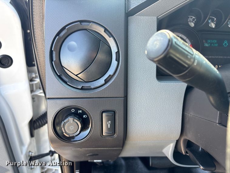 image for item EG8947 2012 Ford F450 Super Duty XL Ext. Cab utility / service truck