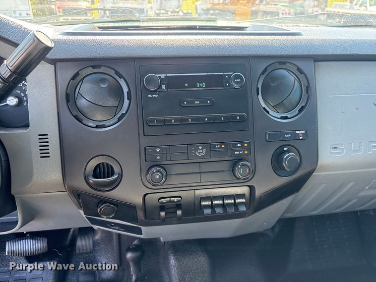 image for item EG8947 2012 Ford F450 Super Duty XL Ext. Cab utility / service truck