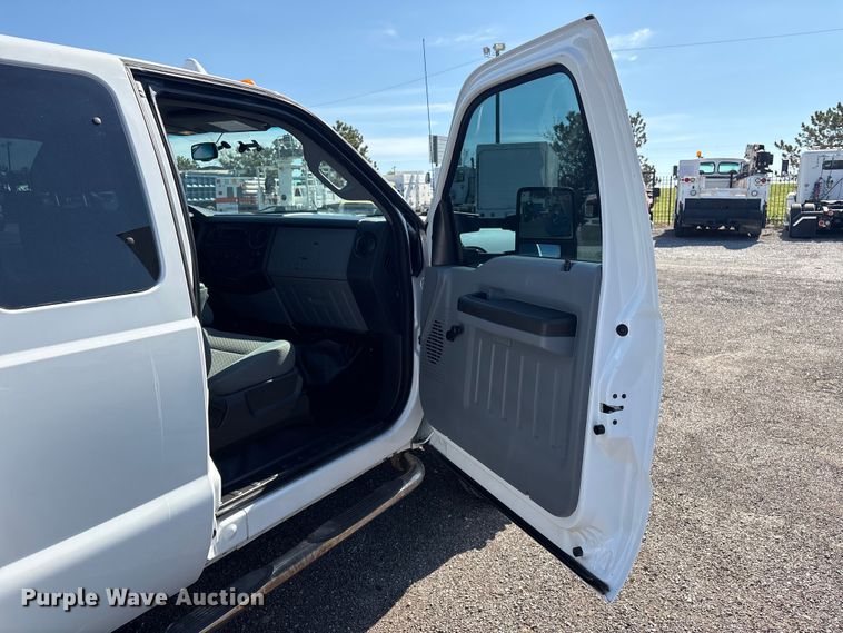 image for item EG8947 2012 Ford F450 Super Duty XL Ext. Cab utility / service truck