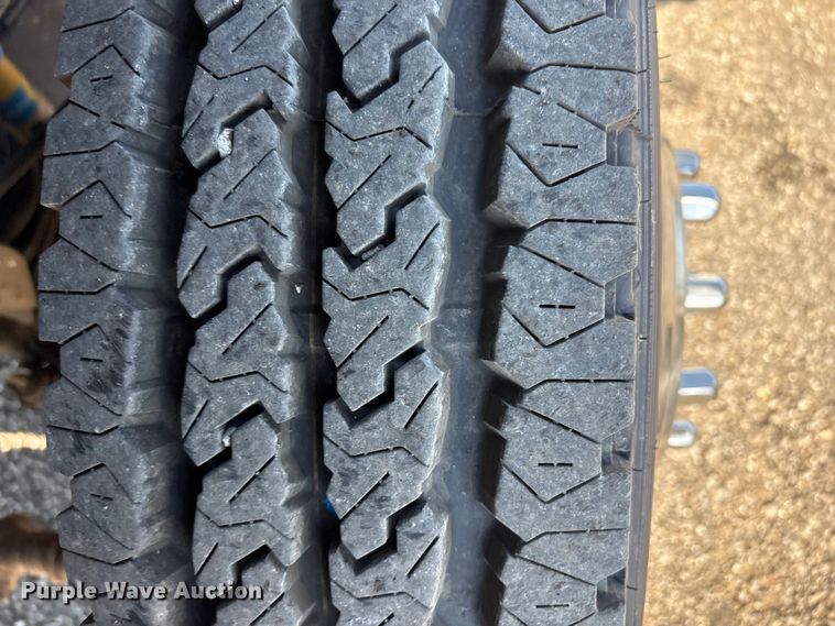 image for item EG8947 2012 Ford F450 Super Duty XL Ext. Cab utility / service truck