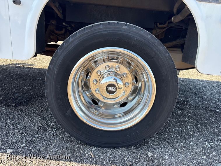 image for item EG8947 2012 Ford F450 Super Duty XL Ext. Cab utility / service truck