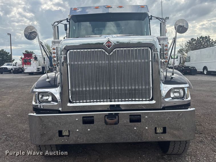 image for item EG8967 2007 International 5900i water truck