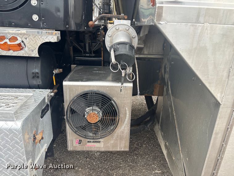 image for item EG8967 2007 International 5900i water truck