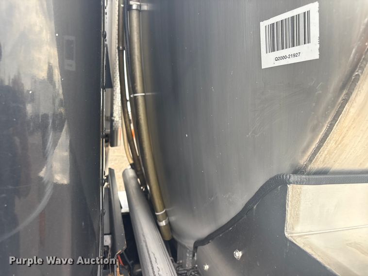 image for item EG8967 2007 International 5900i water truck