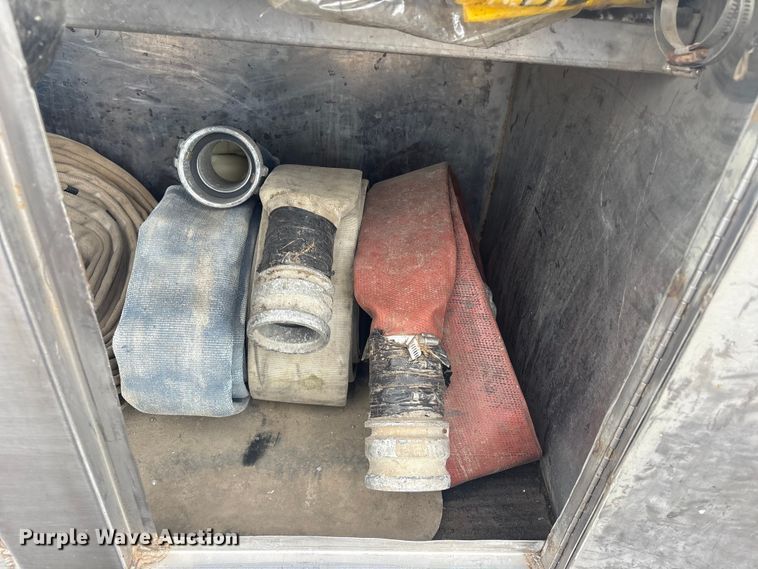 image for item EG8967 2007 International 5900i water truck