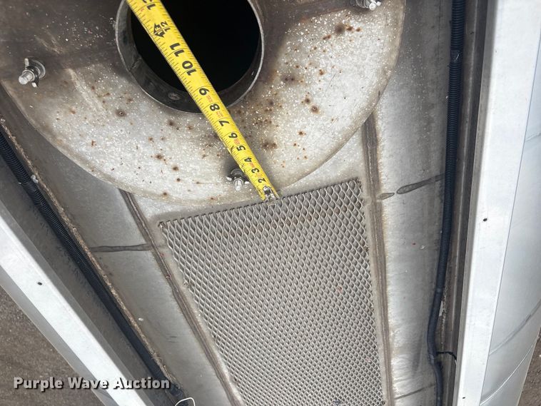 image for item EG8967 2007 International 5900i water truck