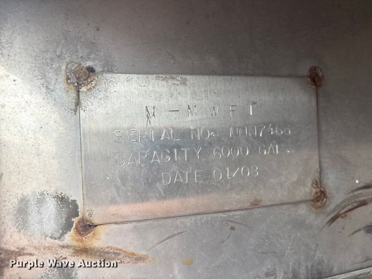 image for item EG8967 2007 International 5900i water truck