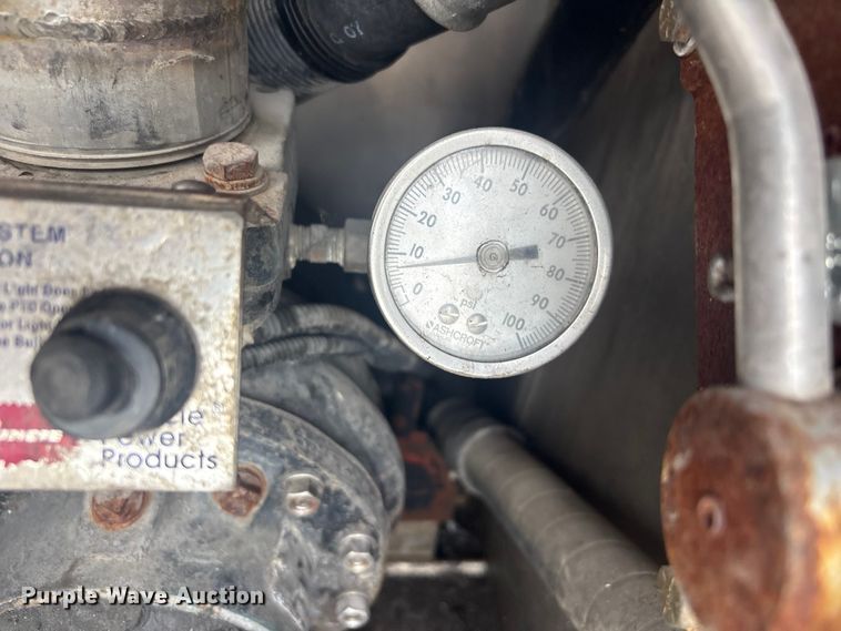 image for item EG8967 2007 International 5900i water truck