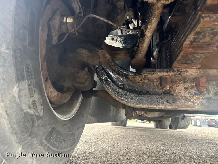 image for item EG8967 2007 International 5900i water truck