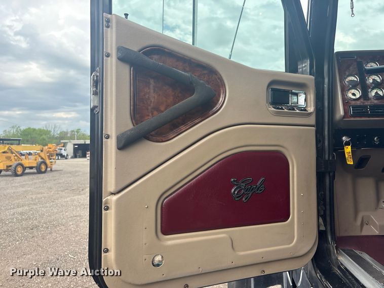 image for item EG8967 2007 International 5900i water truck