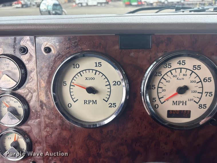 image for item EG8967 2007 International 5900i water truck