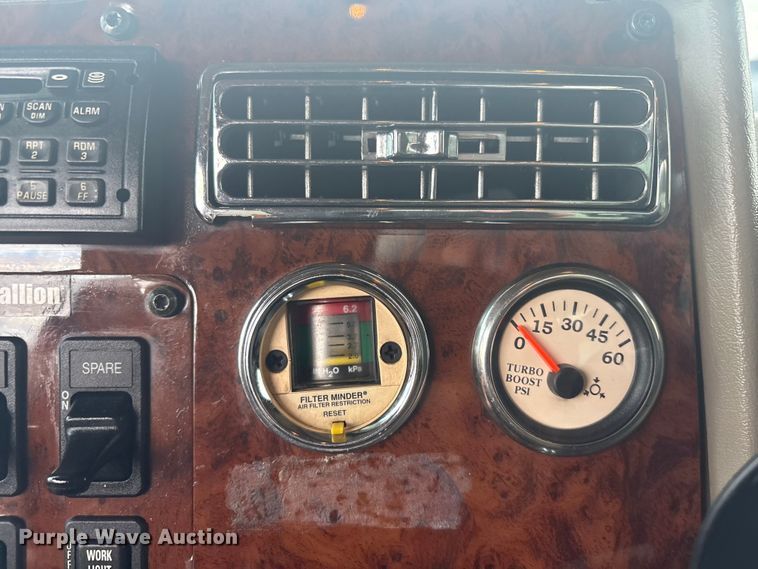 image for item EG8967 2007 International 5900i water truck