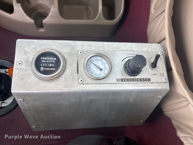 image for item EG8967 2007 International 5900i water truck