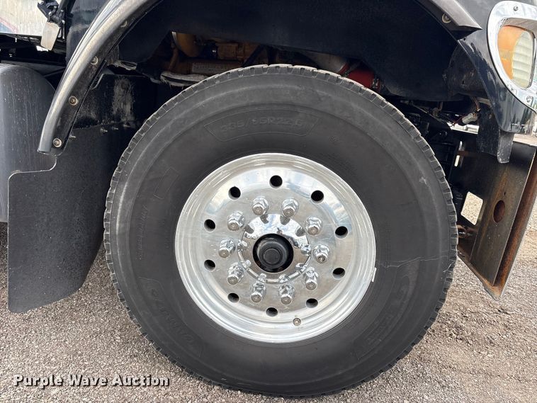 image for item EG8967 2007 International 5900i water truck