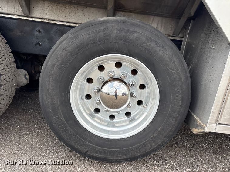 image for item EG8967 2007 International 5900i water truck