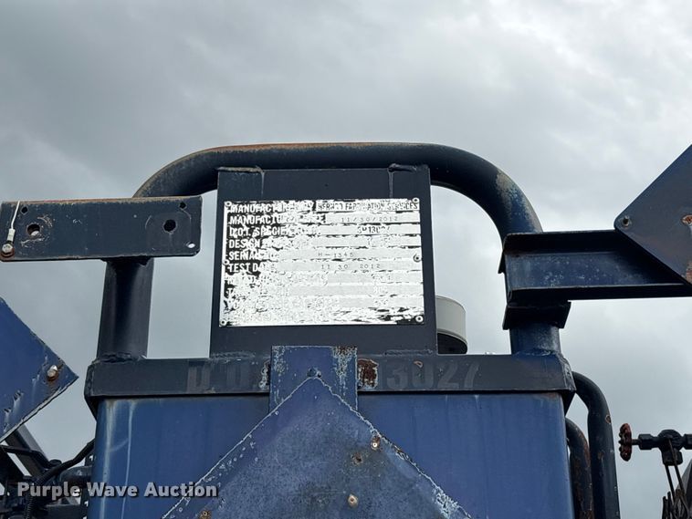 image for item EG8970 2013 Peterbilt 337 oilfield acidizing pump truck  