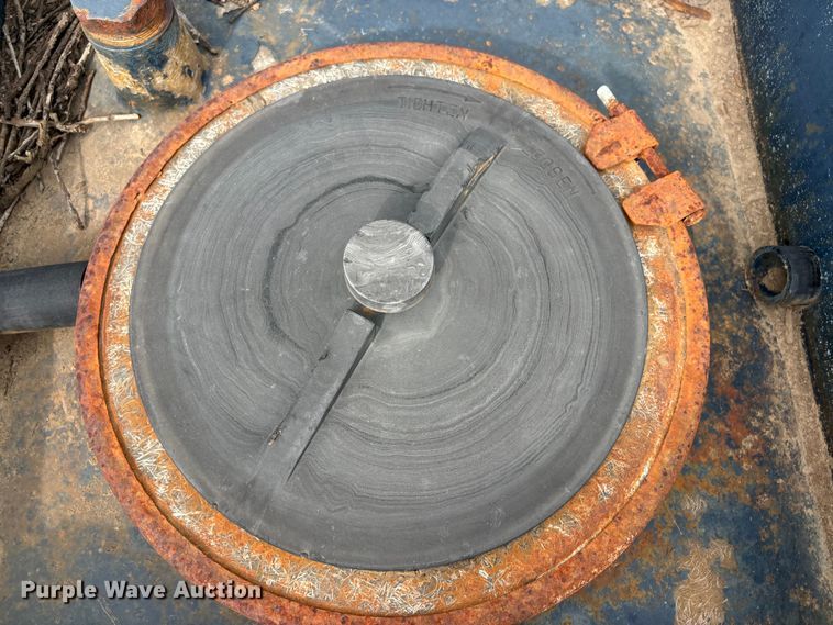 image for item EG8970 2013 Peterbilt 337 oilfield acidizing pump truck  