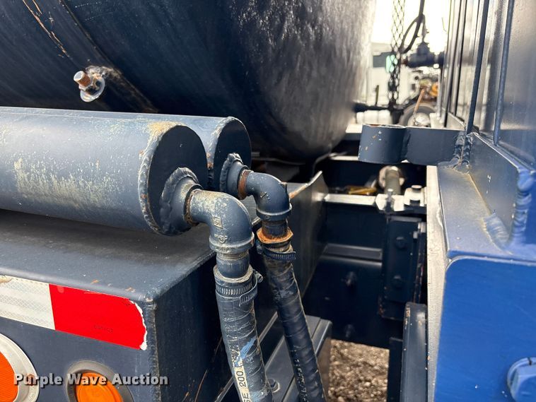 image for item EG8970 2013 Peterbilt 337 oilfield acidizing pump truck  